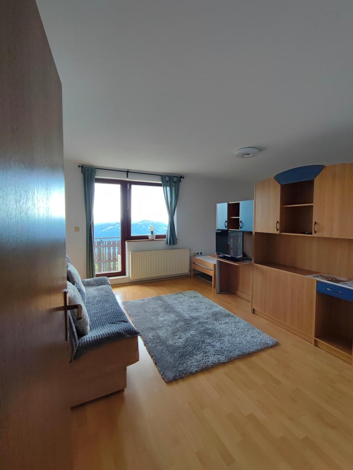 Domacija Za Robom Apartment Cerkno Exterior foto