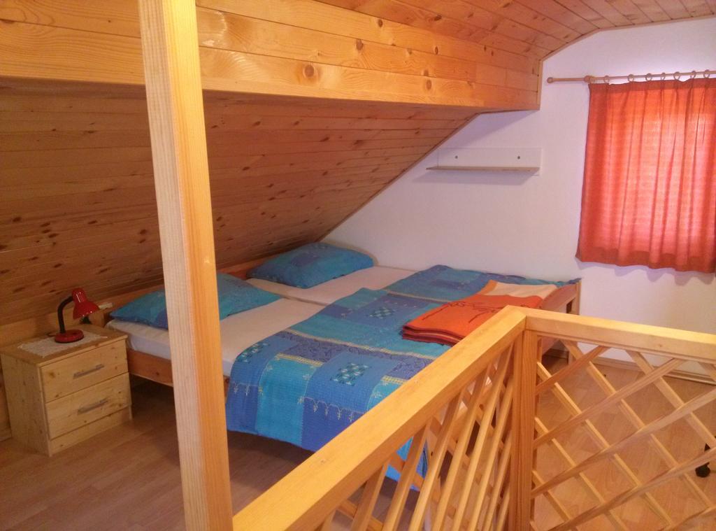 Domacija Za Robom Apartment Cerkno Exterior foto